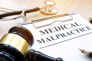 Odvetnik za medicinsko pravo Pipus